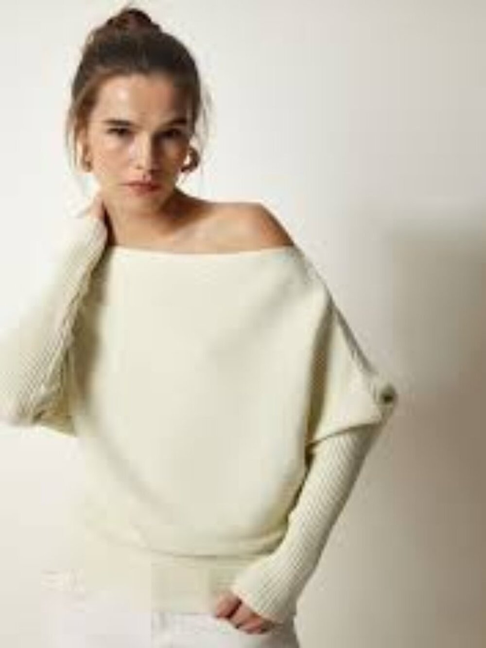 Banana Republic Cream Asymmetric Long Sleeve Sweater